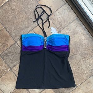 ✨NWT Swim top✨